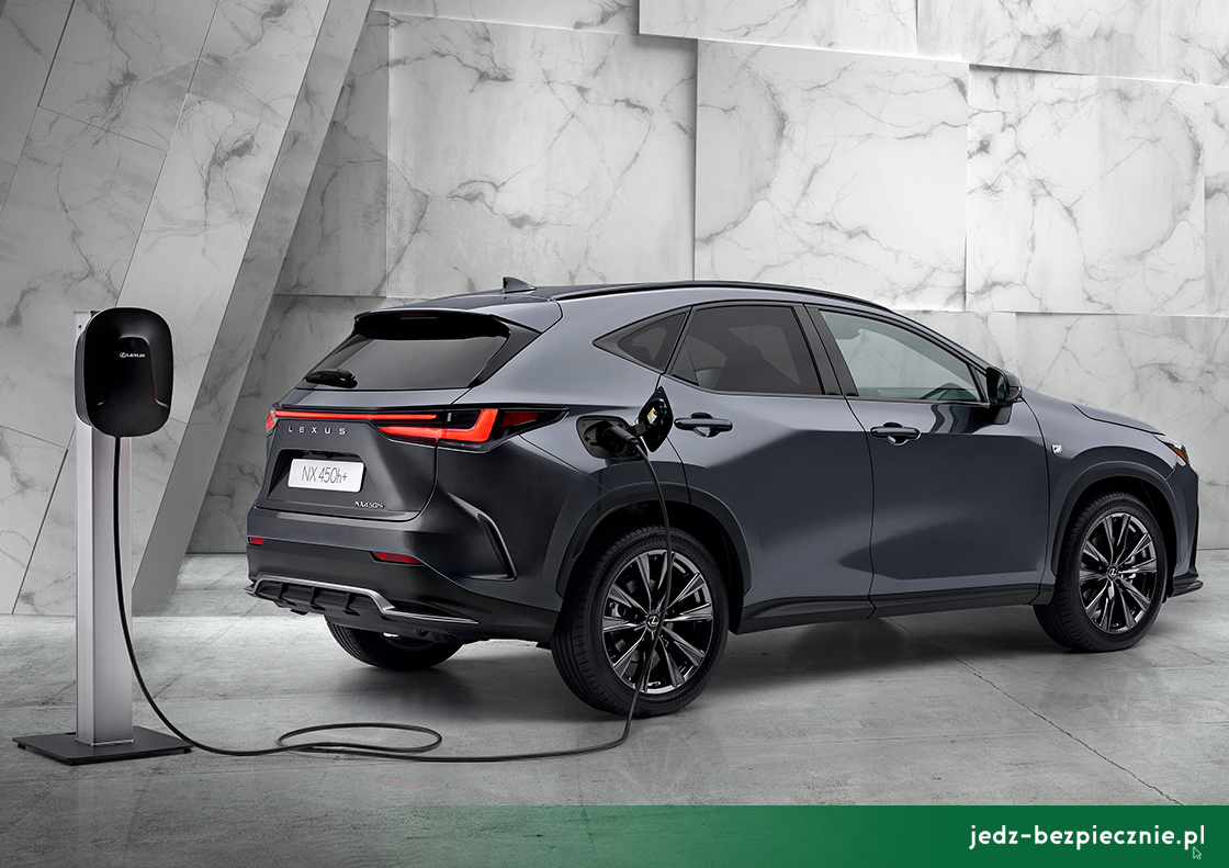 Premiera tygodnia - Lexus NX II - ładowanie hybrydy plug-in 450h+